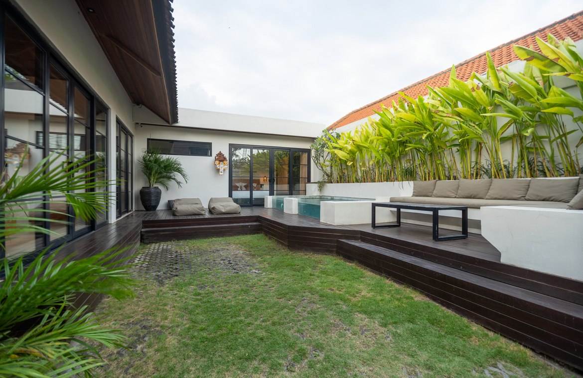 Charming two-bedroom villa in prime Berawa location. Villas in Bali for Sale: Вилла в Чангу, Балиан за 207 тыс. USD. Leasehold. Главное фото