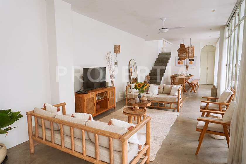 Stunning Modern Villa Walking Distance To Berawa Beach. Villas in Bali for Sale: Вилла в Берава (Чангу), Балиан за 367 тыс. USD. Leasehold. Главное фото