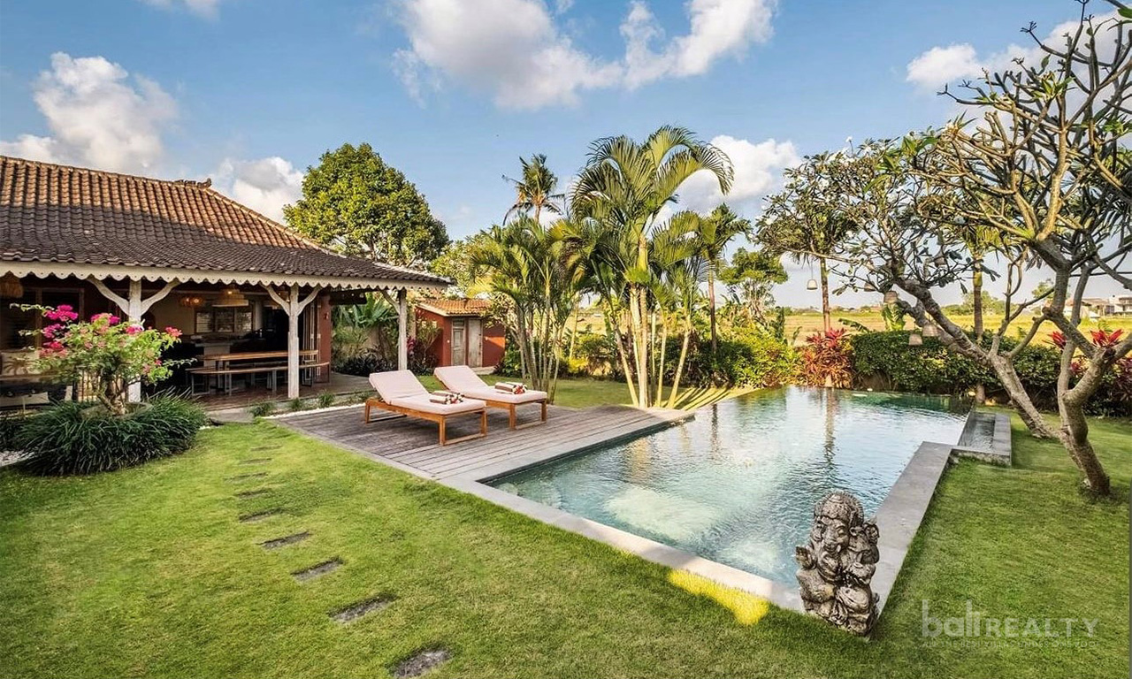 Strong ROI Potential: 4-Bedroom Villa with Traditional Charm and Landscape Views. Villas in Bali for Sale: Вилла в Чангу, Балиан за 365 тыс. USD. Leasehold. Главное фото