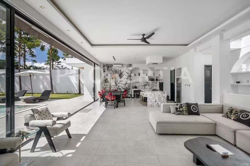 Modern Luxury In Berawa Steps From The Beach. Villas in Bali for Sale: Вилла в Берава (Чангу), Балиан за 823 тыс. USD. Leasehold. Главное фото