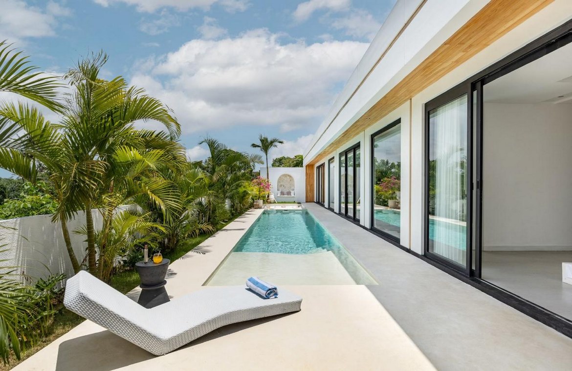 Indulge in luxury two-bedroom villa in Tumbak Bayuh. Villas in Bali for Sale: Вилла в Чангу, Балиан за 273 тыс. USD. Leasehold. Главное фото
