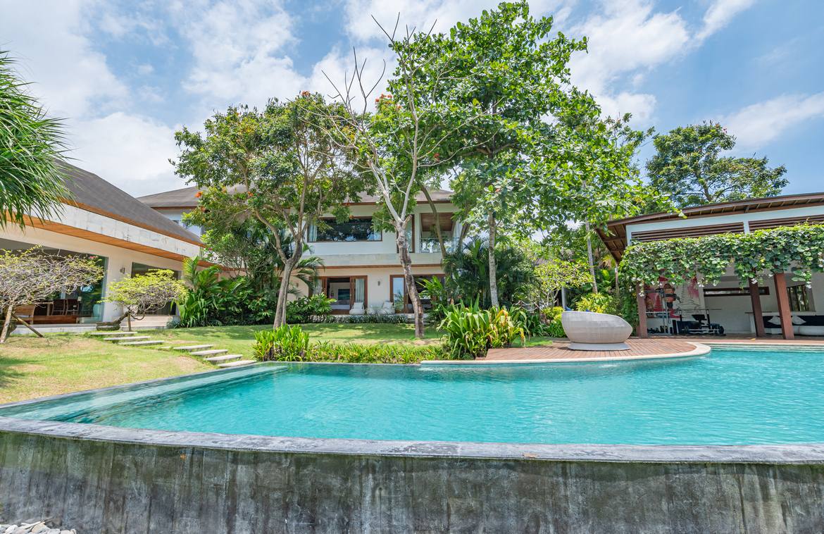 Breathtaking 5-bedroom modern villa only 250 meters from Pererenan beach. Villas in Bali for Sale: Вилла в Чангу, Балиан за 1365 тыс. USD. Leasehold. Главное фото