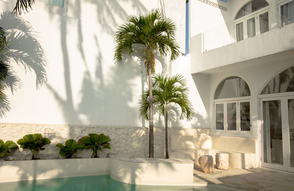 Three bedroom coastal retreat in Seseh for lease. Villas in Bali for Sale: Вилла в Чангу, Балиан за 533 тыс. USD. Leasehold. Главное фото