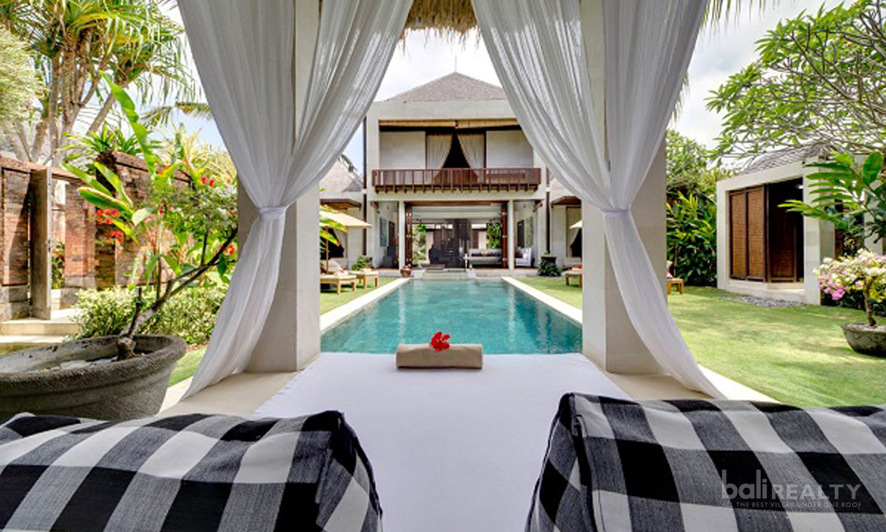 Gorgeous 3 Bed Freehold Beach Villa with Ocean Views. Villas in Bali for Sale: Вилла в Гианьяр, Балиан за 550 тыс. USD. Freehold. Главное фото