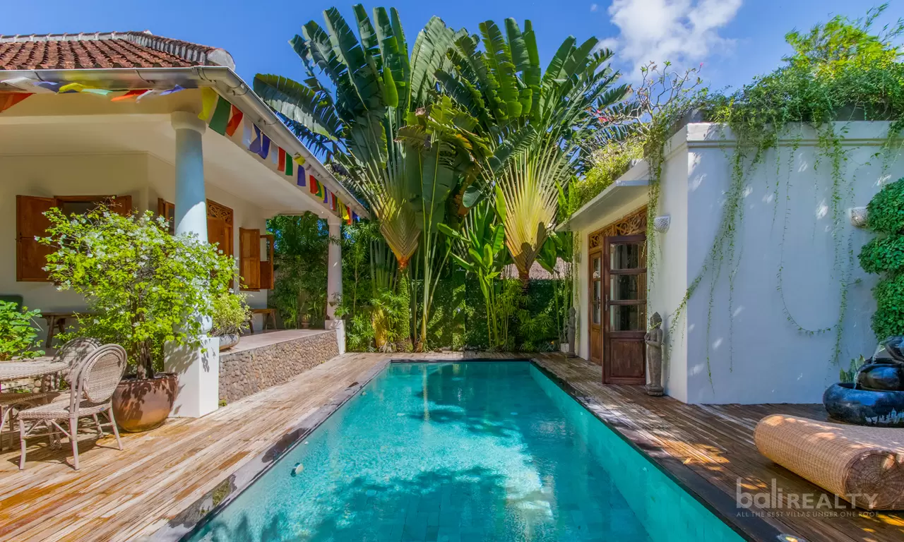 Homey Style Spacious Three-Bedroom Villa with Long Lease in Tegal Cupek. Villas in Bali for Sale: Вилла в Керобокан, Балиан за 499 тыс. USD. Leasehold. Главное фото