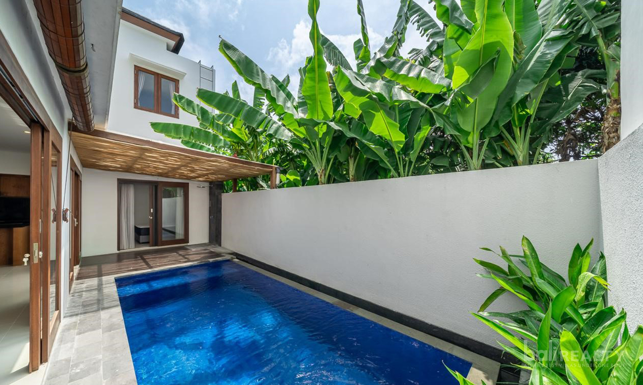 Newly Built Four-Bedroom Villa in Prime Kerobokan Location. Villas in Bali for Sale: Вилла в Керобокан, Балиан за 231 тыс. USD. Freehold. Главное фото