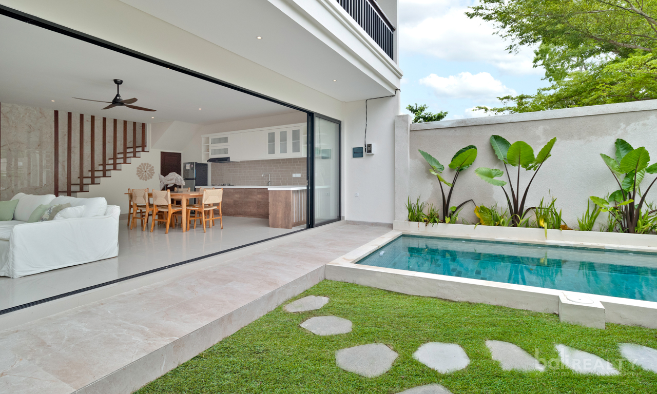 Exclusive Two-Bedroom Villa in Kerobokan with a Long Lease Term. Villas in Bali for Sale: Вилла в Керобокан, Балиан за 207 тыс. USD. Leasehold. Главное фото