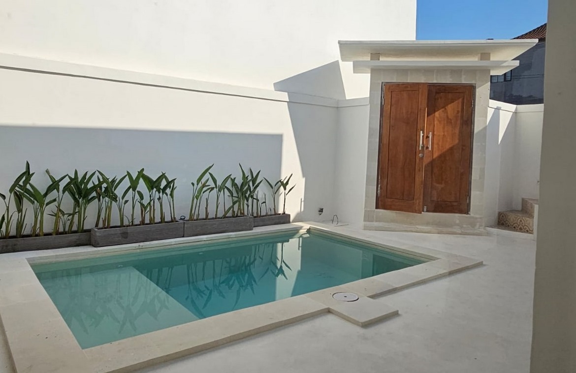 Charming 1-bed villa with large roof top and an office in Bumbak. Villas in Bali for Sale: Вилла в Керобокан, Балиан за 142 тыс. USD. Leasehold. Главное фото