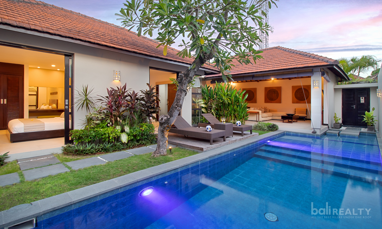 Two Bedroom Villa in Legian with Long lease, Perfect for Holiday Rental or Primary Residence. Villas in Bali for Sale: Вилла в Легиан, Балиан за 218 тыс. USD. Leasehold. Главное фото