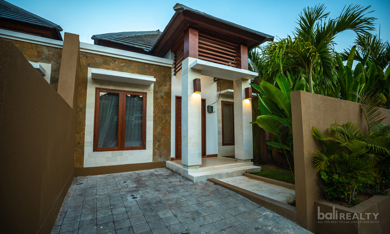 Modern, Tasteful, 2 Bedroom Villa In Secure Complex. Villas in Bali for Sale: Вилла в Нуса Дуа, Балиан за 104 тыс. USD. Freehold. Главное фото