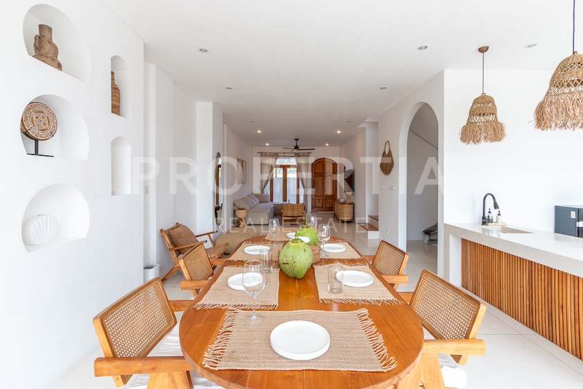 Stunning Villa With Ricefield And Mountain Views. Villas in Bali for Sale: Вилла в Babakan, Балиан за 246 тыс. USD. Leasehold. Главное фото