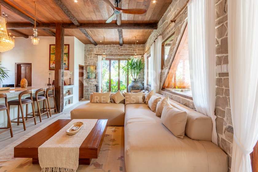 Stunning South European Style Villa In Canggu. Villas in Bali for Sale: Вилла в Tumbak Bayuh, Балиан за 630 тыс. USD. Leasehold. Главное фото