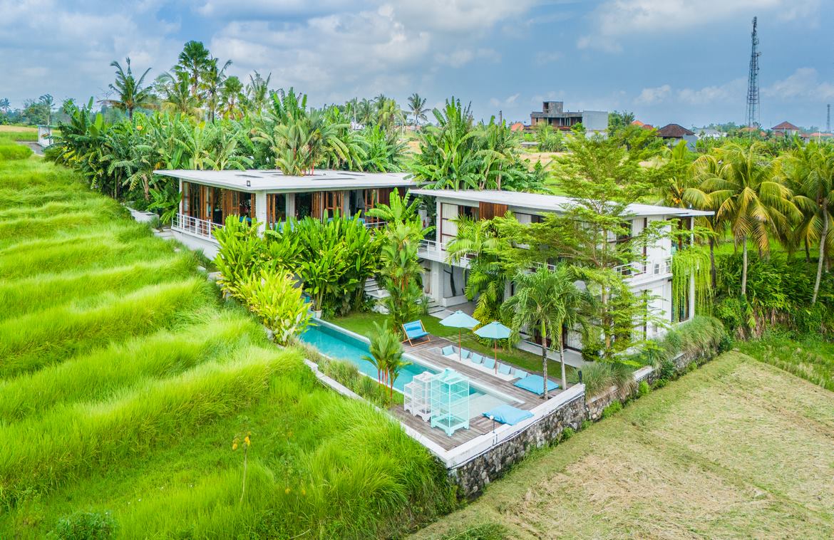 Ultimate luxury 5 bedroom villa in Tanah Lot. Villas in Bali for Sale: Вилла в Танах Лот (Табанан), Балиан за 913 тыс. USD. Leasehold. Главное фото