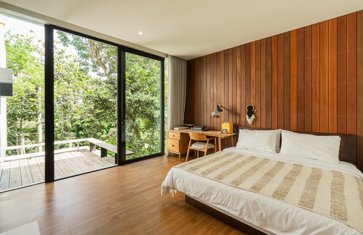 Luxury living amidst lush jungle in Buwit. Villas in Bali for Sale: Вилла в Танах Лот (Табанан), Балиан за 1440 тыс. USD. Freehold. Главное фото