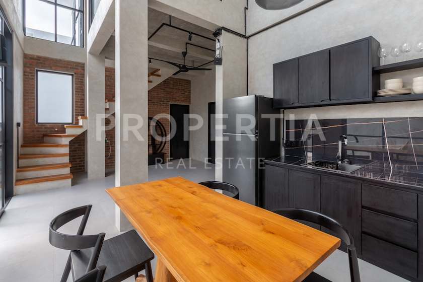 Modern Industrial Living In Tumbak Bayuh. Villas in Bali for Sale: Вилла в Tumbak Bayuh, Балиан за 255 тыс. USD. Leasehold. Главное фото