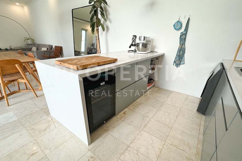 Amazing Modern Tropical Villa In Tumbak Bayuh. Villas in Bali for Sale: Вилла в Tumbak Bayuh, Балиан за 296 тыс. USD. Leasehold. Главное фото