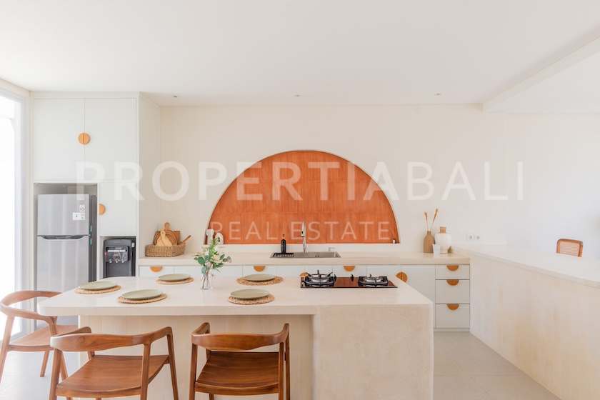 Charming Mediterranean Villa In Ungasan. Villas in Bali for Sale: Вилла в Унгасан, Балиан за 252 тыс. USD. Freehold. Главное фото