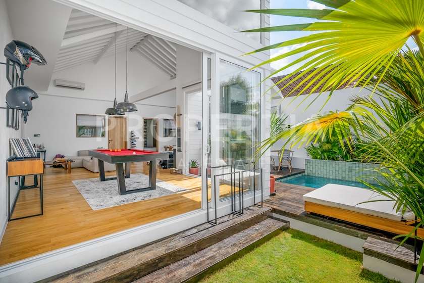 Beautifully Designed 2-Bedroom Villa In Babakan. Villas in Bali for Sale: Вилла в Babakan, Балиан за 178 тыс. USD. Leasehold. Главное фото