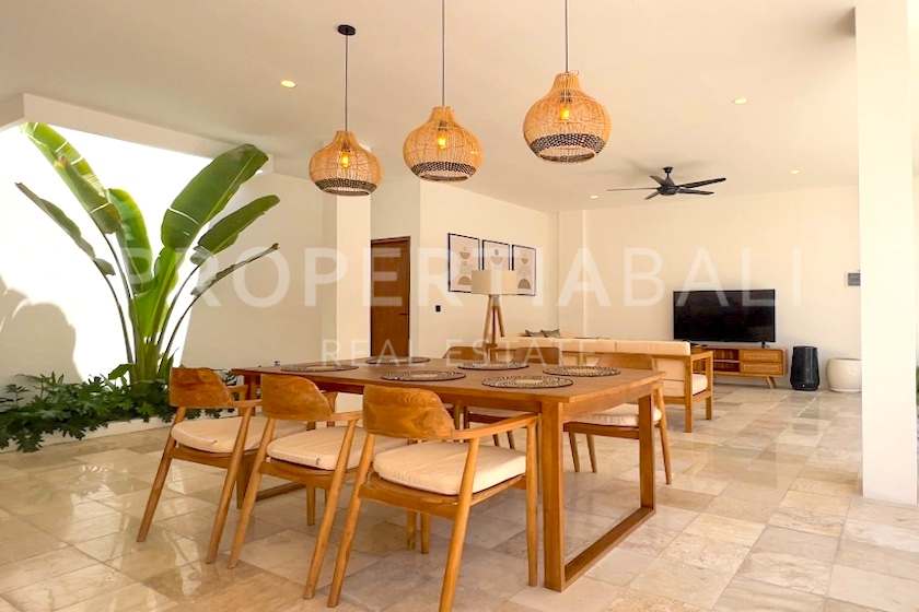 Beautiful New Tropical Villa In Tumbak Bayuh. Villas in Bali for Sale: Вилла в Tumbak Bayuh, Балиан за 265 тыс. USD. Leasehold. Главное фото