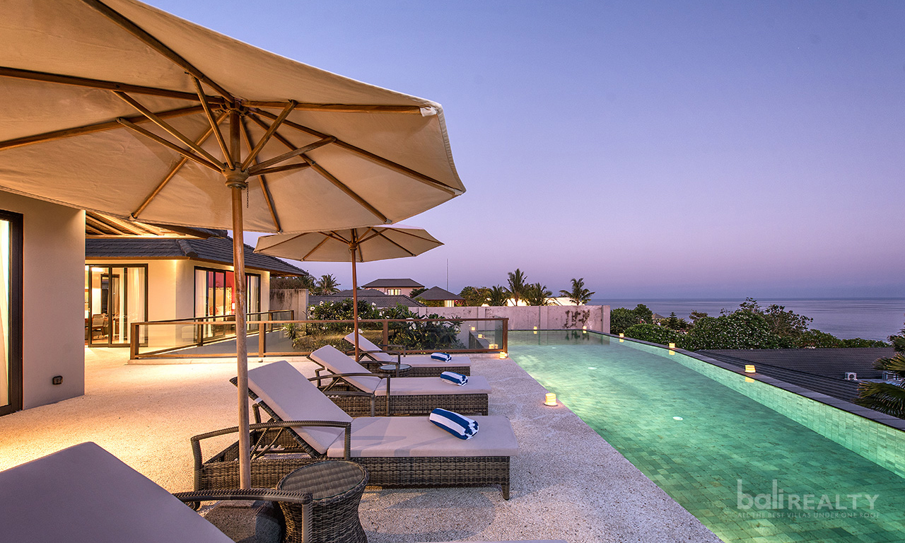 Luxurious Four Bedroom Villa with Infinity Pool in Pandawa. Villas in Bali for Sale: Вилла в Пандава, Балиан за 1183 тыс. USD. Freehold. Главное фото