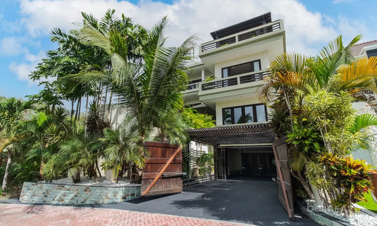 Five-Bedroom Freehold Paradise with Ocean Views of Dreamland Beach, Pecatu. Villas in Bali for Sale: Вилла в Пекату, Балиан за 516 тыс. USD. Freehold. Главное фото
