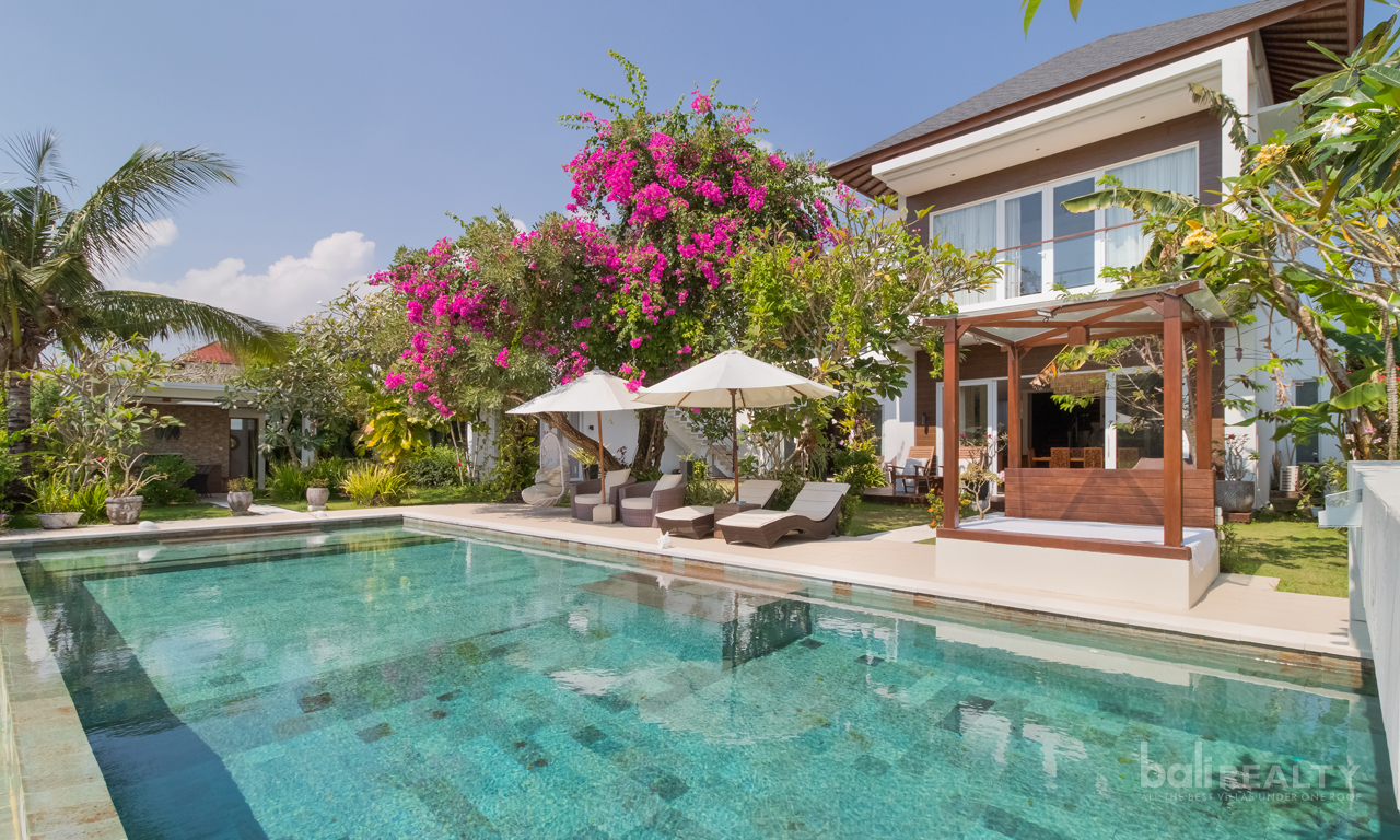 Masterbuilt 6 Bedroom Villa with Golf Course Frontage and Ocean Views. Villas in Bali for Sale: Вилла в Пекату, Балиан за 1719 тыс. USD. Freehold. Главное фото