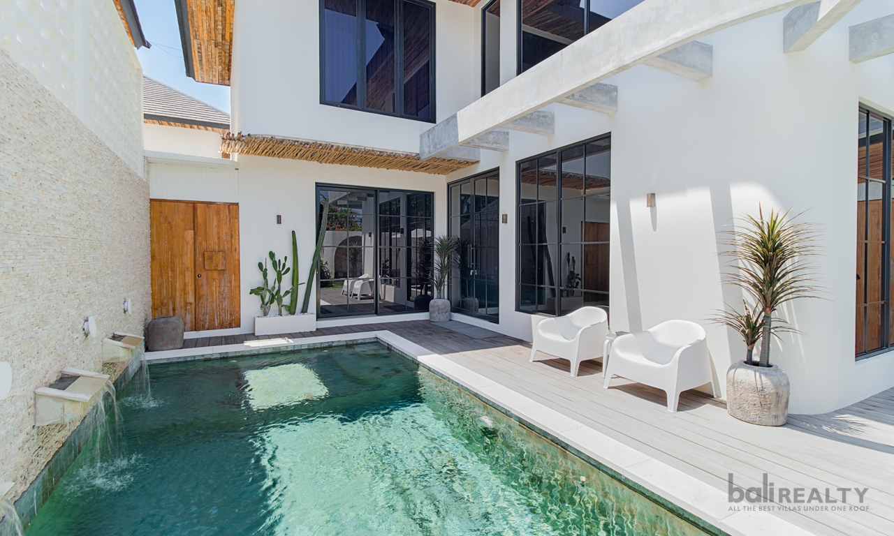 Brand New 4 Bedroom Villa with Unique Design in Seminyak – Promising High Return on Investment. Villas in Bali for Sale: Вилла в Семиньяк, Балиан за 349 тыс. USD. Leasehold. Главное фото