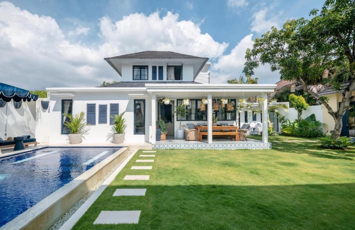 Five bedroom character filled estate in the heart of Seminyak. Villas in Bali for Sale: Вилла в Семиньяк, Балиан за 703 тыс. USD. Leasehold. Главное фото