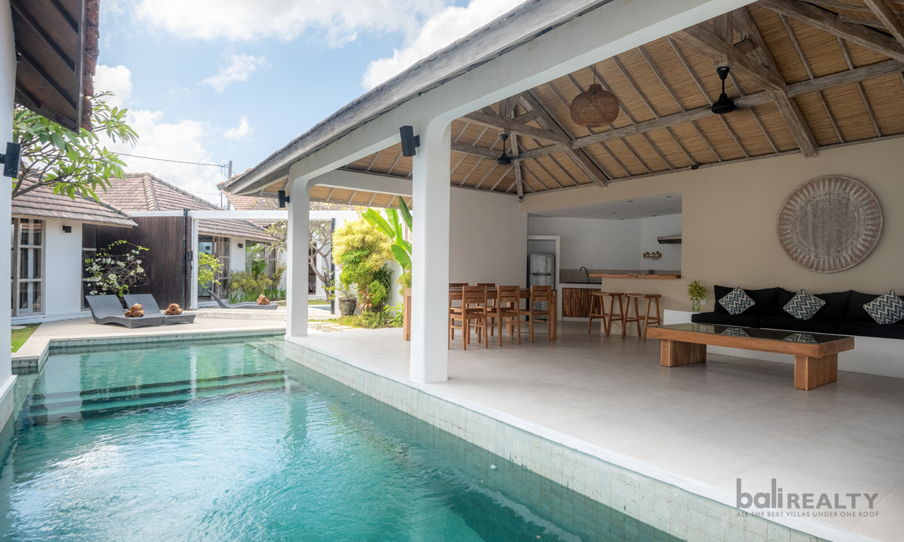Affordable 3 Bed Villa Investment Located in Heart of Seminyak. Villas in Bali for Sale: Вилла в Семиньяк, Балиан за 315 тыс. USD. Leasehold. Главное фото