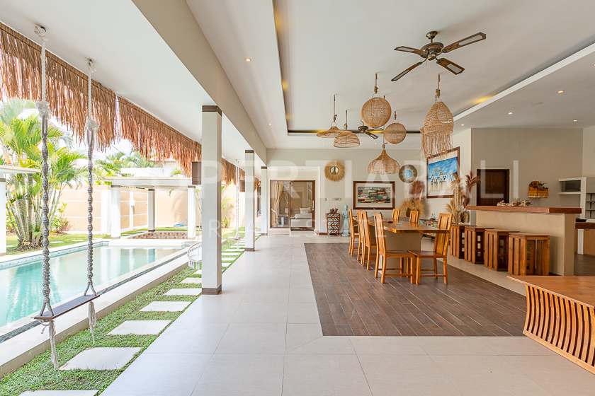 Perfect Investment Villa In The Prime Area Of Seminyak. Villas in Bali for Sale: Вилла в Семиньяк, Балиан за 301 тыс. USD. Leasehold. Главное фото