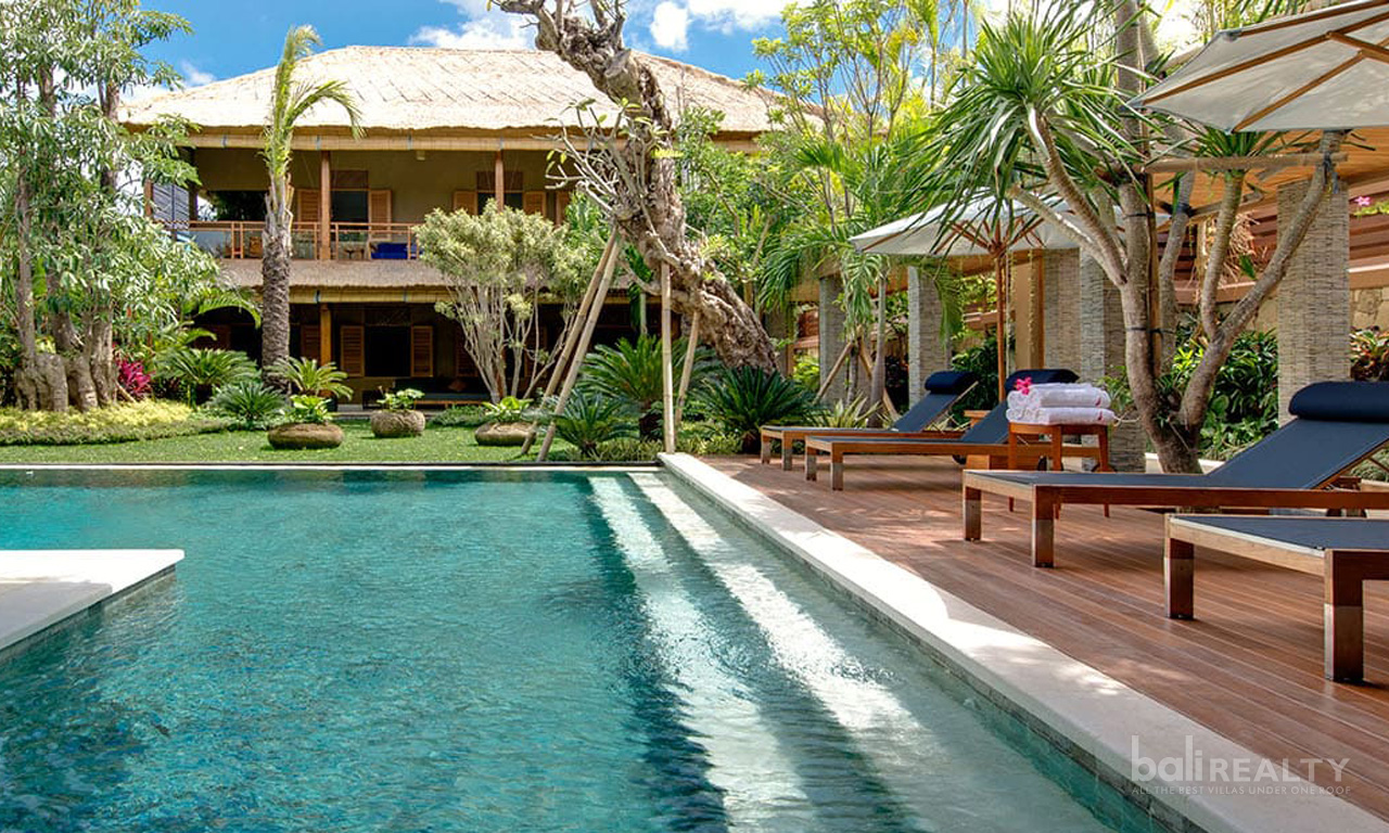 A Splendid Six-Bedroom Freehold Villa in the Heart of Seminyak. Villas in Bali for Sale: Вилла в Семиньяк, Балиан за 2667 тыс. USD. Freehold. Главное фото