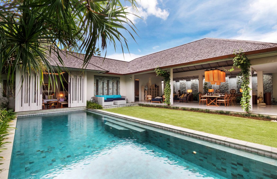 Expansive 3-bedroom villa in Seminyak for lease. Villas in Bali for Sale: Вилла в Семиньяк, Балиан за 732 тыс. USD. Leasehold. Главное фото