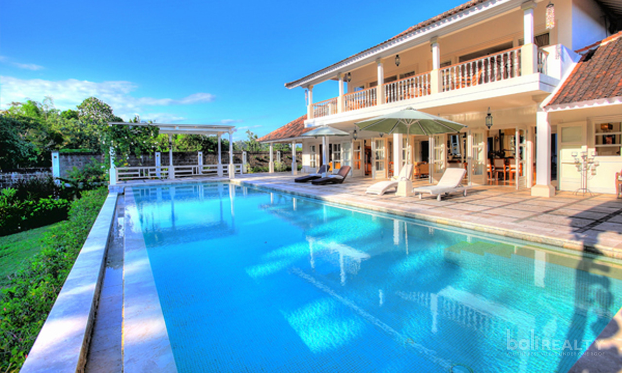 Gorgeous Colonial Residence With A Modern Twist. Villas in Bali for Sale: Вилла в Табанан, Балиан за 1075 тыс. USD. Freehold. Главное фото