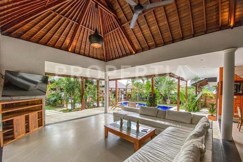 Spacious Tropical Haven In Umalas. Villas in Bali for Sale: Вилла в Умалас, Балиан за 651 тыс. USD. Leasehold. Главное фото