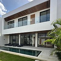 4 Kamar Tidur | Tumbak Bayuh. Villas in Bali for Sale: Villa in Tumbak Bayuh, Bali for 446 Thousands USD. Leasehold. Preview of main photo