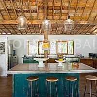 Stunning Traditional Villa In Bingin Steps From The Beach. Villas in Bali for Sale: Вилла в Бингин, Балиан за 2022 тыс. USD. Leasehold. Preview of main photo