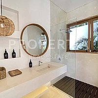 Mediterranean Tropical Villa In The Heart Of Bingin. Villas in Bali for Sale: Вилла в Бингин, Балиан за 973 тыс. USD. Leasehold. Preview of main photo