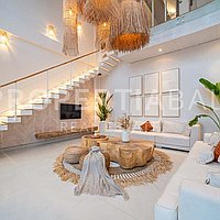 Tropical Inspired Family Villa In Echo Beach. Villas in Bali for Sale: Вилла в Чангу, Балиан за 632 тыс. USD. Leasehold. Preview of main photo