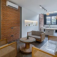Modern Two-Bedroom Industrial Style Villa with Stunning Rooftop Design in Tumbak Bayuh. Villas in Bali for Sale: Вилла в Чангу, Балиан за 113 тыс. USD. Leasehold. Preview of main photo