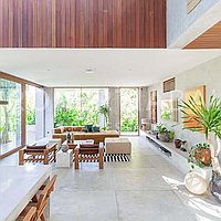 Stunning Industrial Minimalist Villa In Pererenan. Villas in Bali for Sale: Вилла в Переренан (Чангу), Балиан за 729 тыс. USD. Leasehold. Preview of main photo