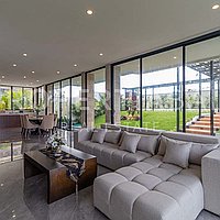 Luxury Family Home With Ocean View In Ungasan. Villas in Bali for Sale: Вилла в Унгасан, Балиан за 450 тыс. USD. Leasehold. Preview of main photo