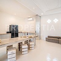Spacious And Stylish Villa In Berawa. Villas in Bali for Sale: Вилла в Берава (Чангу), Балиан за 377 тыс. USD. Leasehold. Preview of main photo