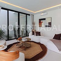 High End Designer Villa In Berawa. Villas in Bali for Sale: Вилла в Берава (Чангу), Балиан за 918 тыс. USD. Leasehold. Preview of main photo