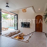 Stunning Modern Family Villa In Umalas. Villas in Bali for Sale: Вилла в Умалас, Балиан за 287 тыс. USD. Leasehold. Preview of main photo