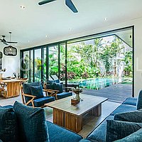 Industrial Inspired Family Villa In Pererenan. Villas in Bali for Sale: Вилла в Переренан (Чангу), Балиан за 470 тыс. USD. Leasehold. Preview of main photo