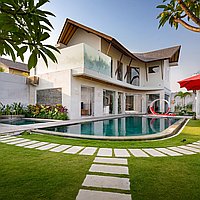 Fantastic 3 Bedroom Leasehold Villa in Prime Seminyak Locale. Villas in Bali for Sale: Вилла в Семиньяк, Балиан за 425 тыс. USD. Leasehold. Preview of main photo